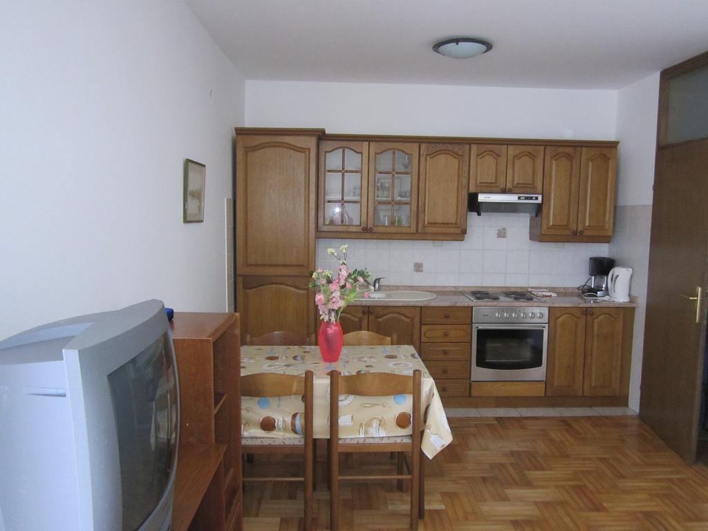 Apartments Antonia Malinska Cameră foto