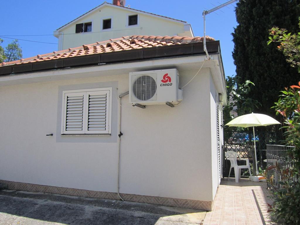 Apartments Antonia Malinska Cameră foto