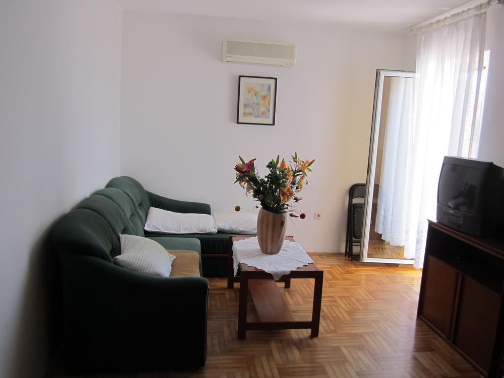 Apartments Antonia Malinska Cameră foto